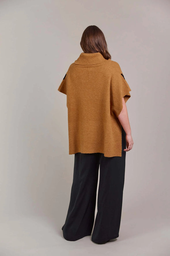 Eb & Ive 'Avino Poncho' - Tobacco