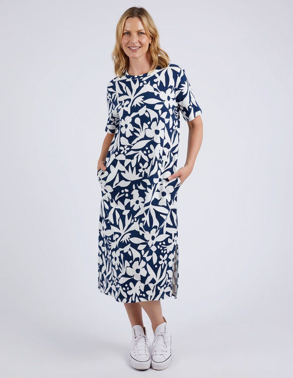 ELM 'Stencil Floral Tee Dress' - Navy