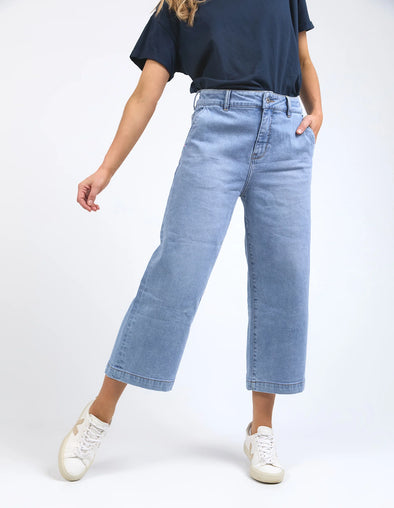 ELM 'Sidney Cropped Wide Leg Jean' - Light Blue Wash