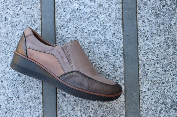 Cassini 'Mary Slip-On' - Stone Multi