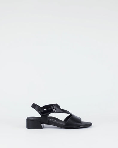 Bay Lane 'Dune Sandal' - Black Black/Patent
