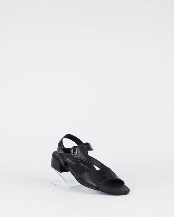 Bay Lane 'Dune Sandal' - Black Black/Patent