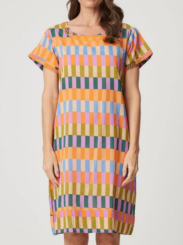 Cake 'Barbara Dress' - Rainbow Block