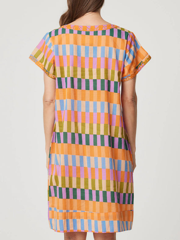 Cake 'Barbara Dress' - Rainbow Block