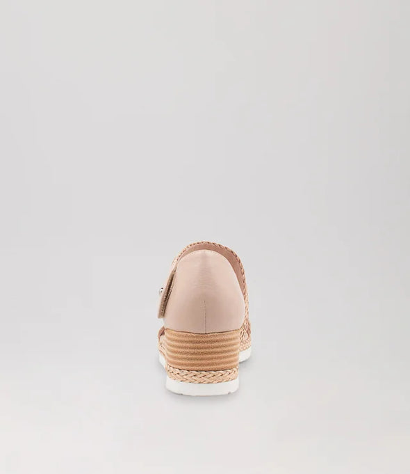 Django & Juliette 'Ide Wedge Sandal' - Nude Weave