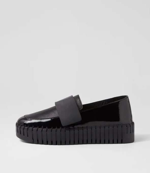 Django & Juliette 'Belenna Munk Casual' - Black Black Patent