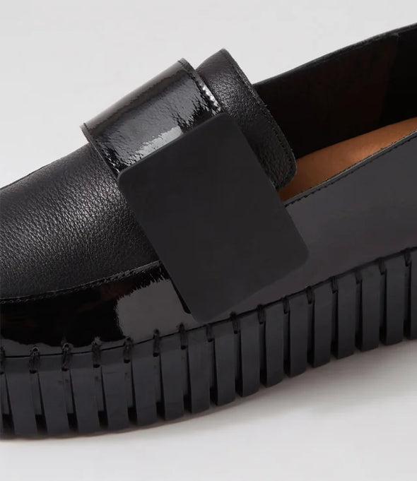 Django & Juliette 'Belenna Munk Casual' - Black Black Patent
