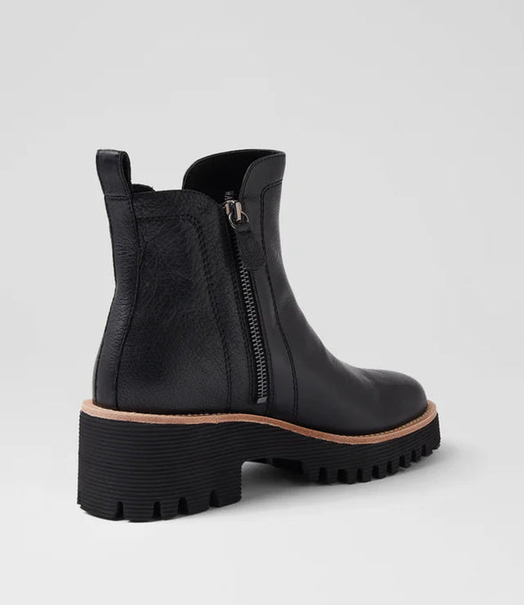 Django & Juliette 'Waizey Boot' - Black Black Sole