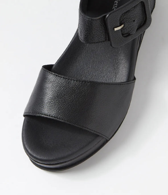 Django & Juliette 'Fedila Wedge Sandal' - Black
