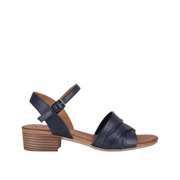 Cabello 'Yenice Sandal' - Navy