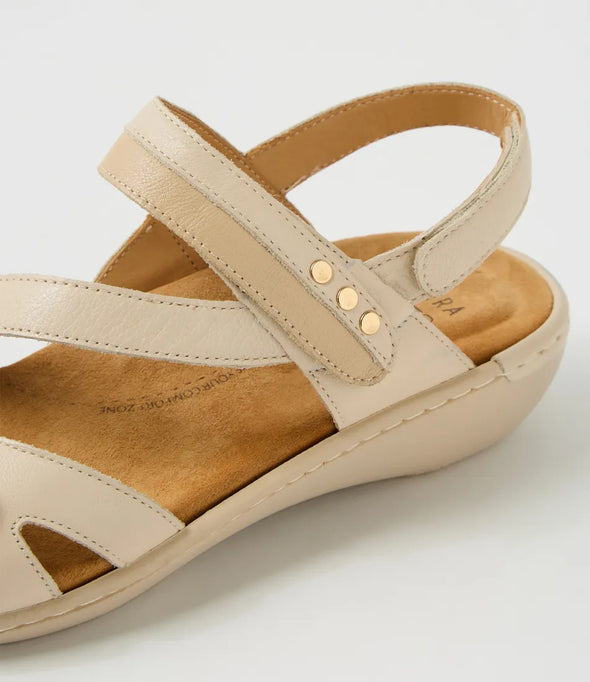 Ziera 'Beaux Sandal' - Vanilla/Camel