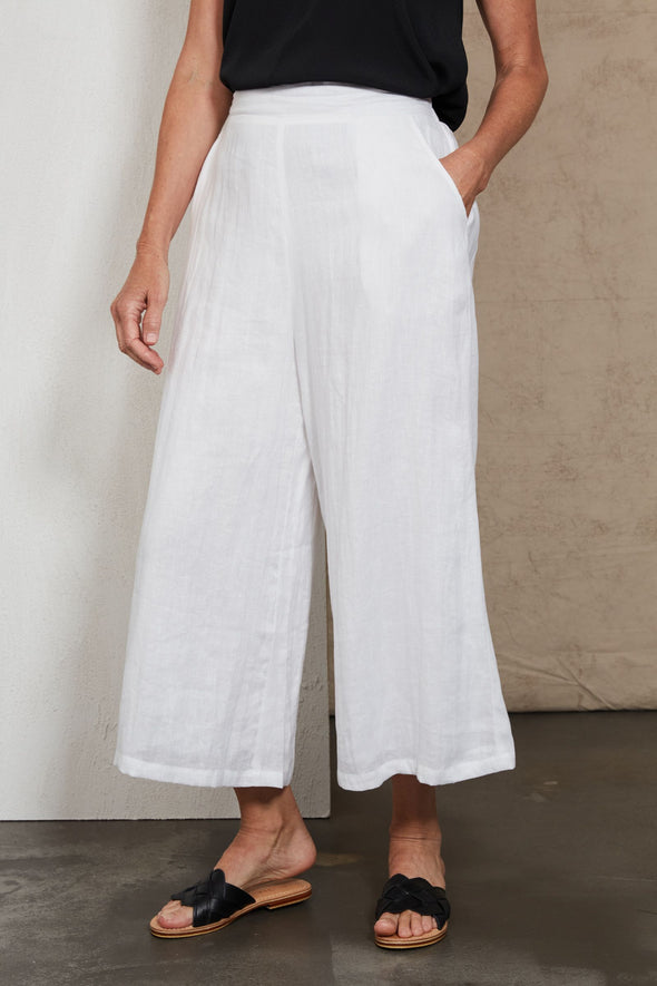 Eb & Ive 'Studio Crop Pant'- Salt